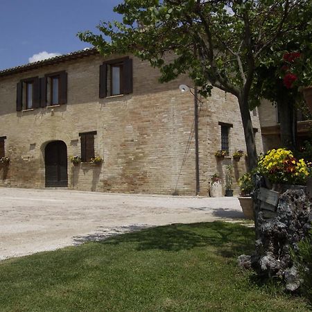 Agriturismo Il Borghetto Монтефалько Экстерьер фото