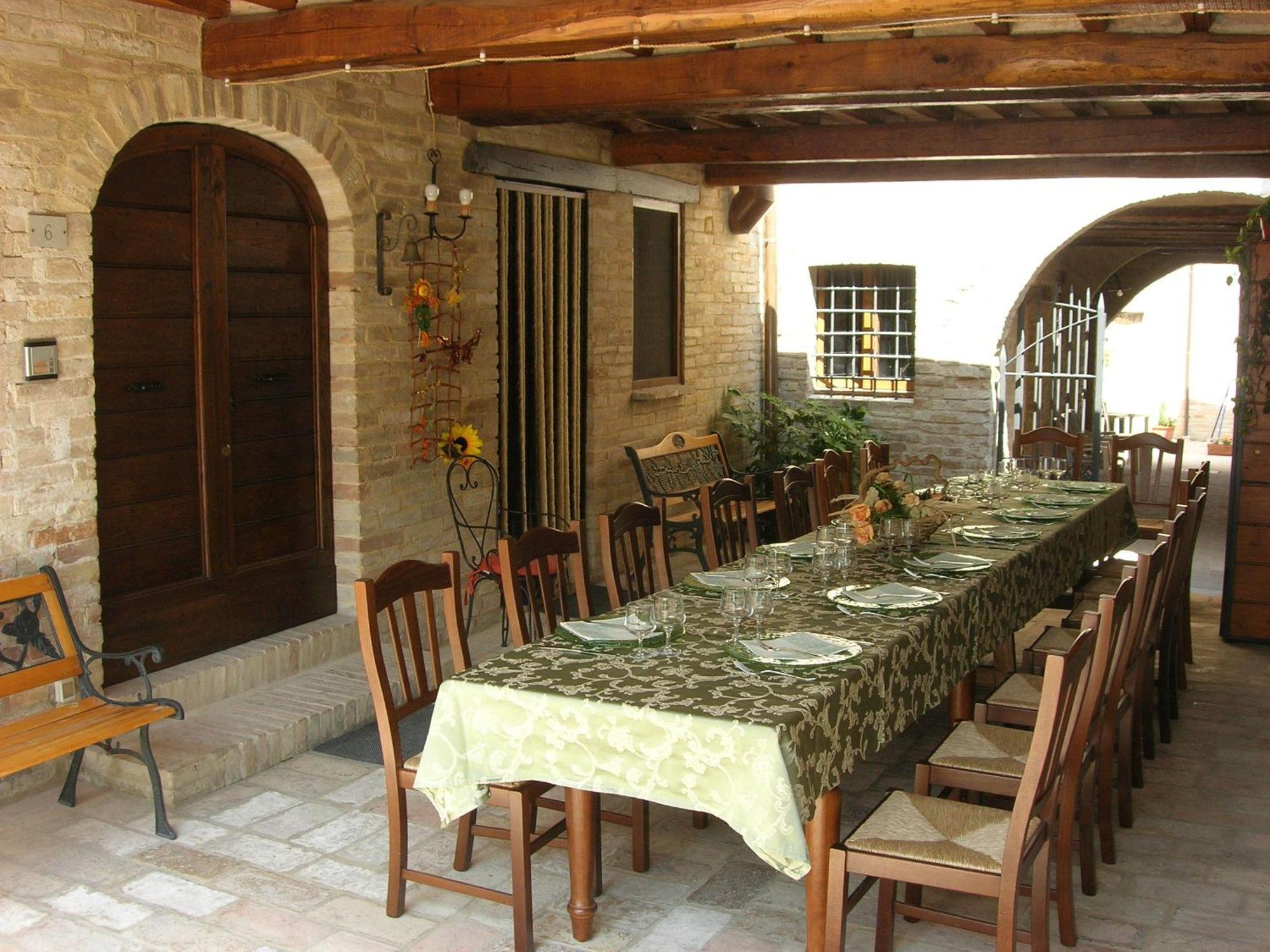 Agriturismo Il Borghetto Монтефалько Экстерьер фото