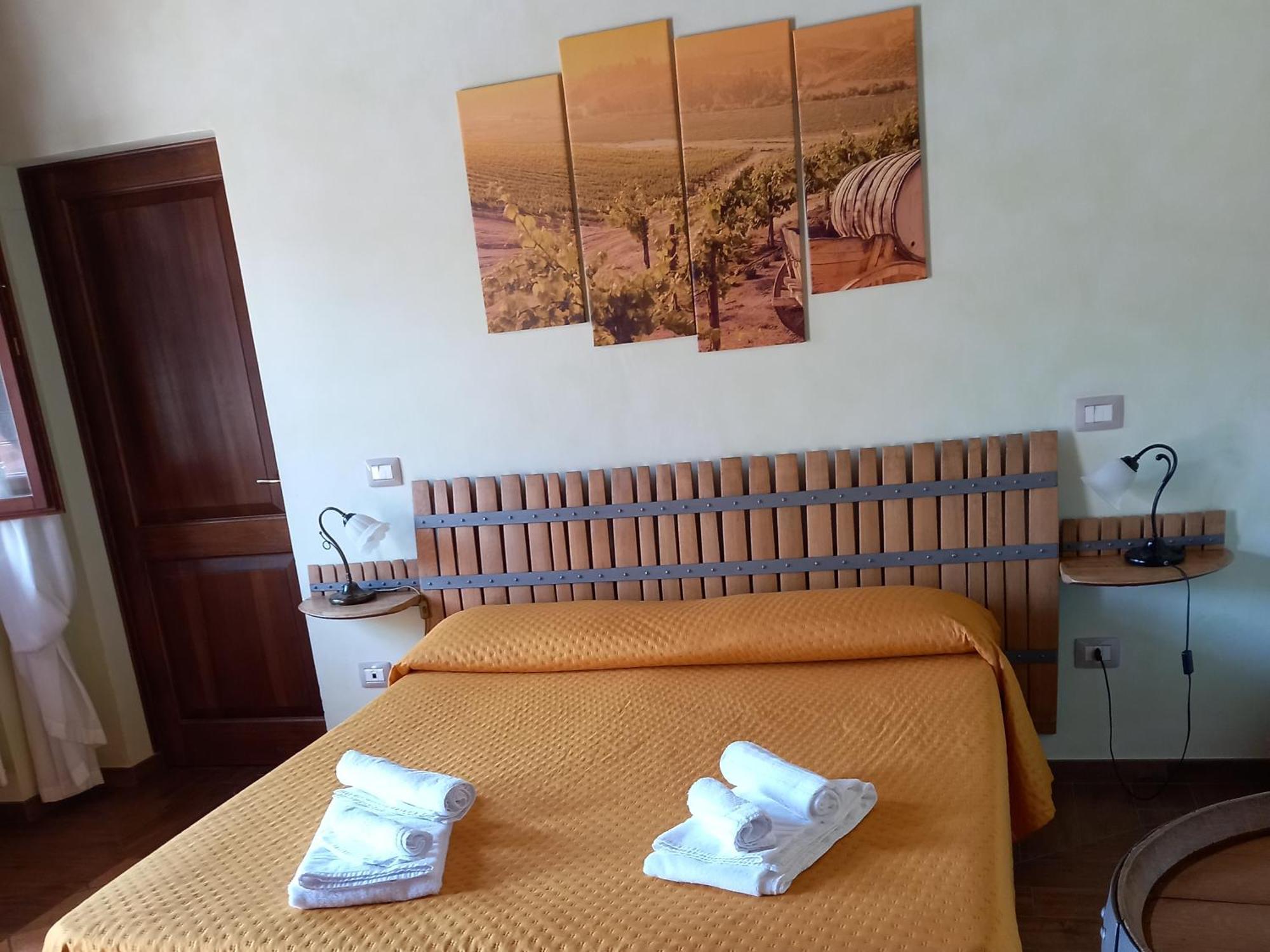 Agriturismo Il Borghetto Монтефалько Экстерьер фото